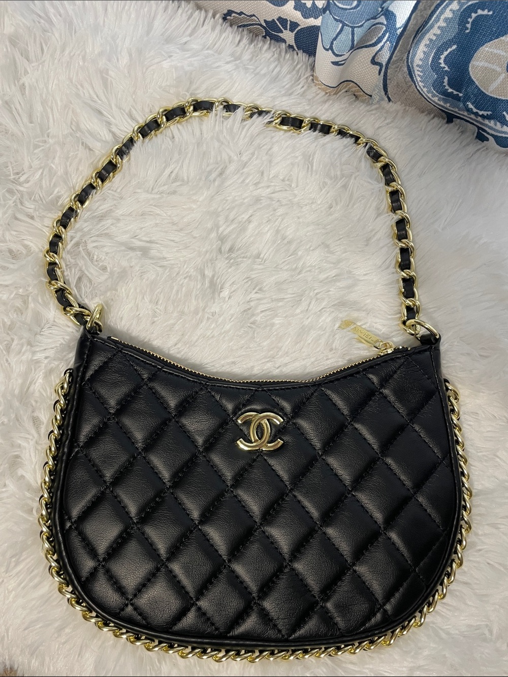 👜NEW CC Black Quilted Shoulder Bag with Gold Chain